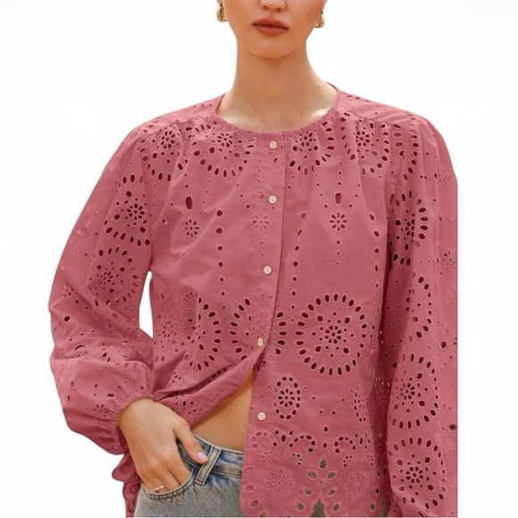 💐Aveloria Eyelet Button Front Top NWT - Picture 3 of 13